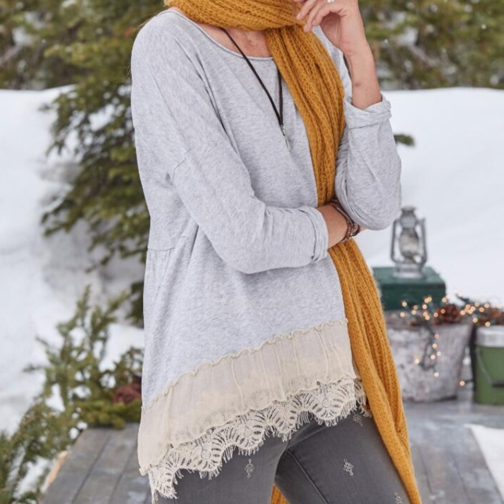 Chic Sundance Frieda Tee. NWOT.